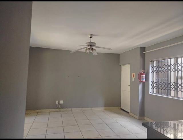 3 BEDROOM PROPERTY TO RENT IN IVY PARK